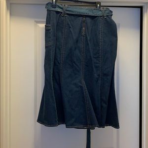 Jean skirt new